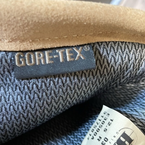 Bates Desert Tan Gore-Tex Military Combat Boots - Picture 5 of 14